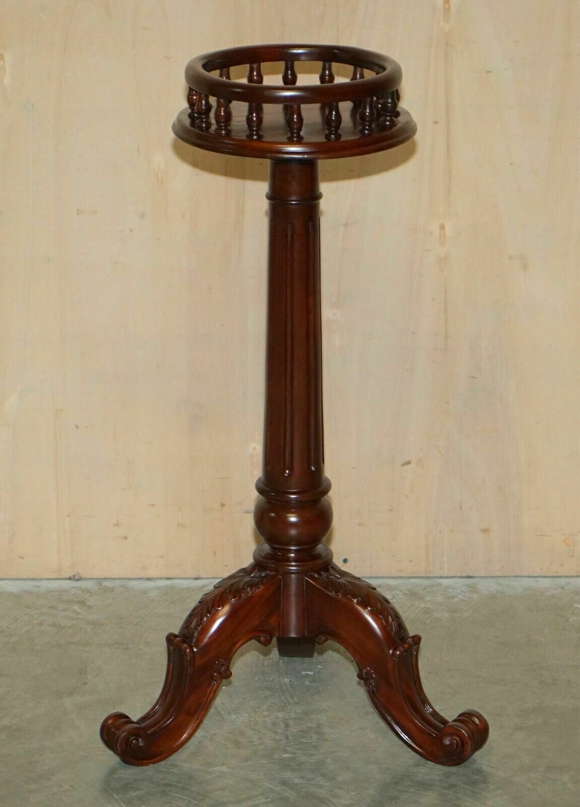 Pair Of Antique Thomas Chippendale Hand Carved Jardiniere Plant Stands Pedestals photo for sale