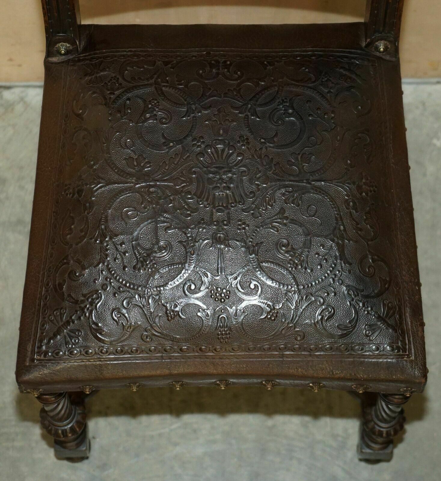photo vintage Fine Set Of Six Henry II Circa 1880 French Oak & Embossed Leather Dining Chairs