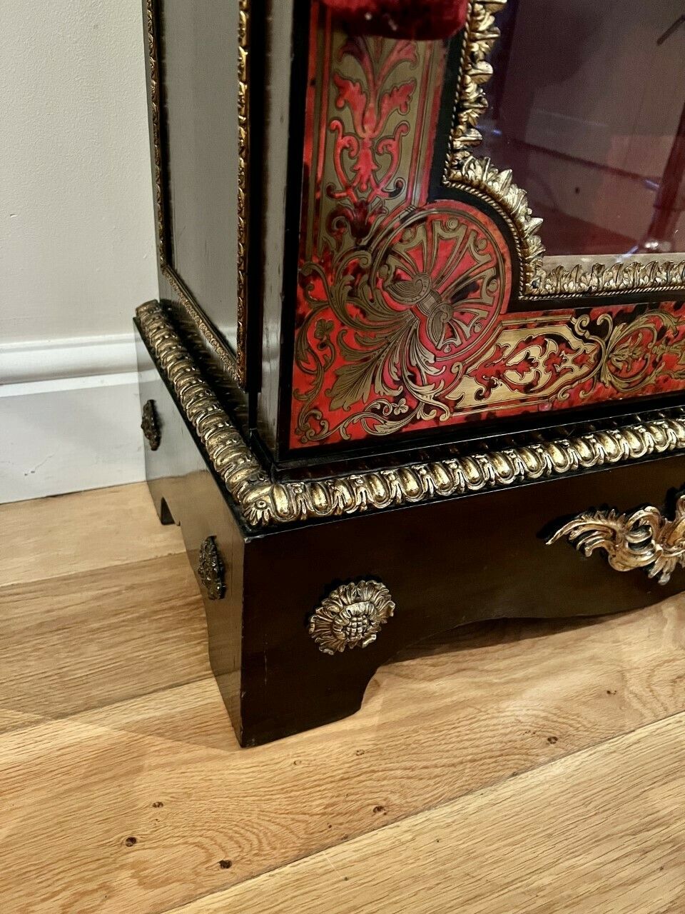 Fine Quality Victorian French Boulle Display Cabinet photo buy