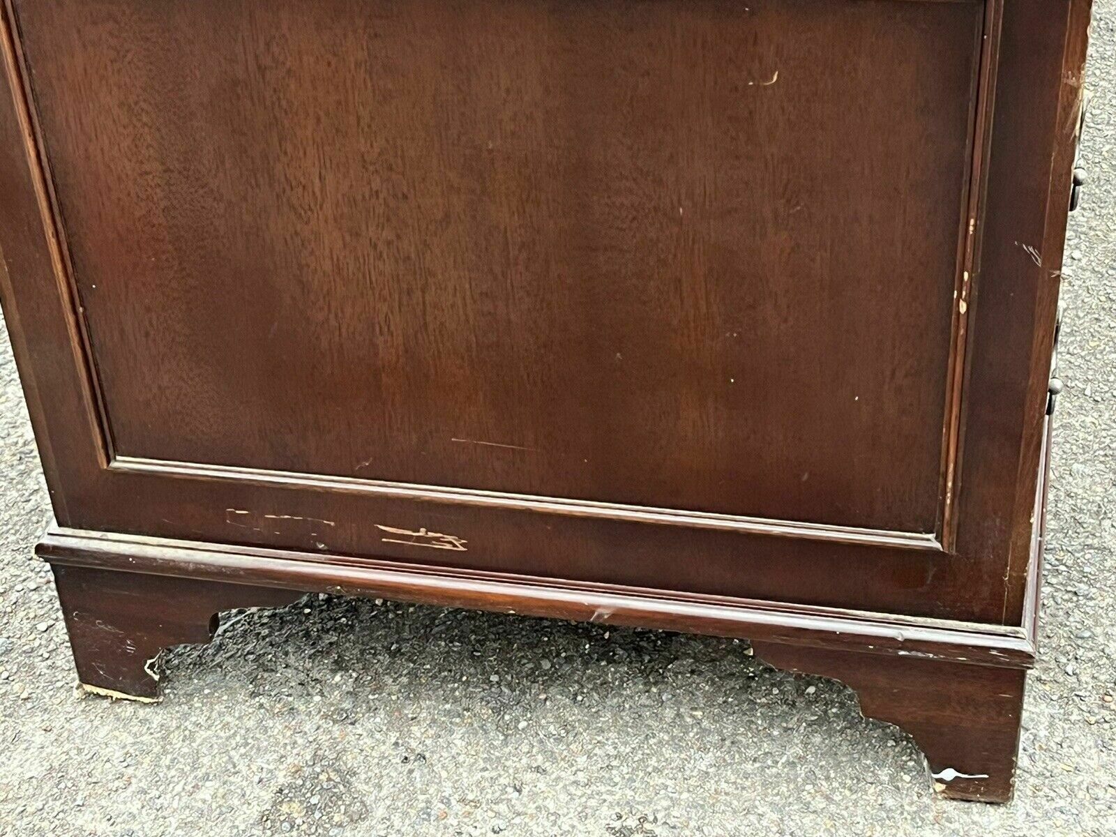 Pedestal Desk In Flame Veneer Mahogany With Green Leather Top. photo buy