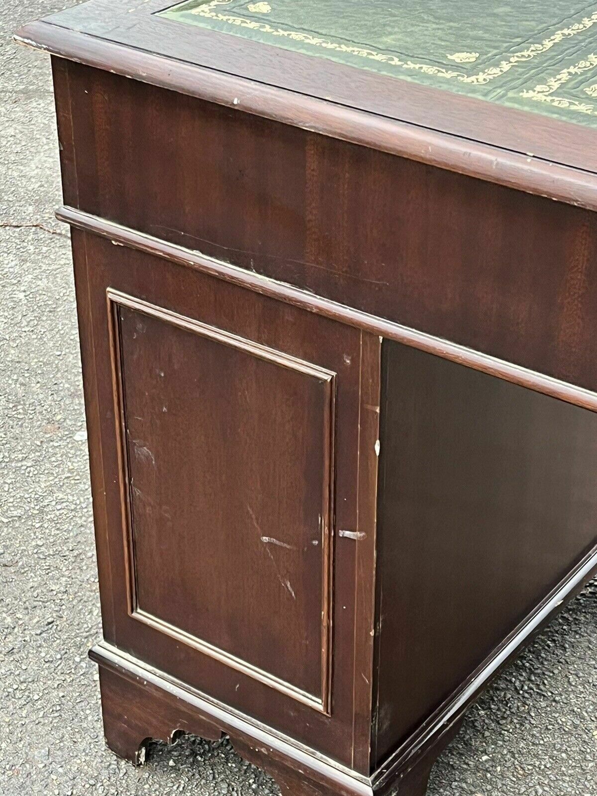 Furniture Pedestal Desk In Flame Veneer Mahogany With Green Leather Top. photo