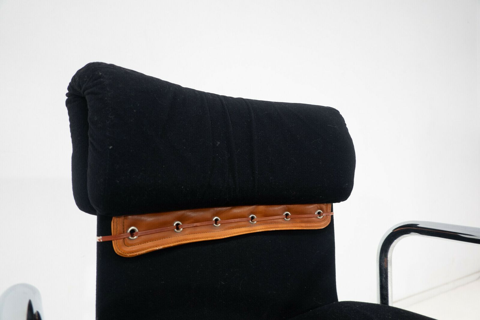 photo for sale Set Of 4 Mid Century Modern Armchairs By Guido Faleschini