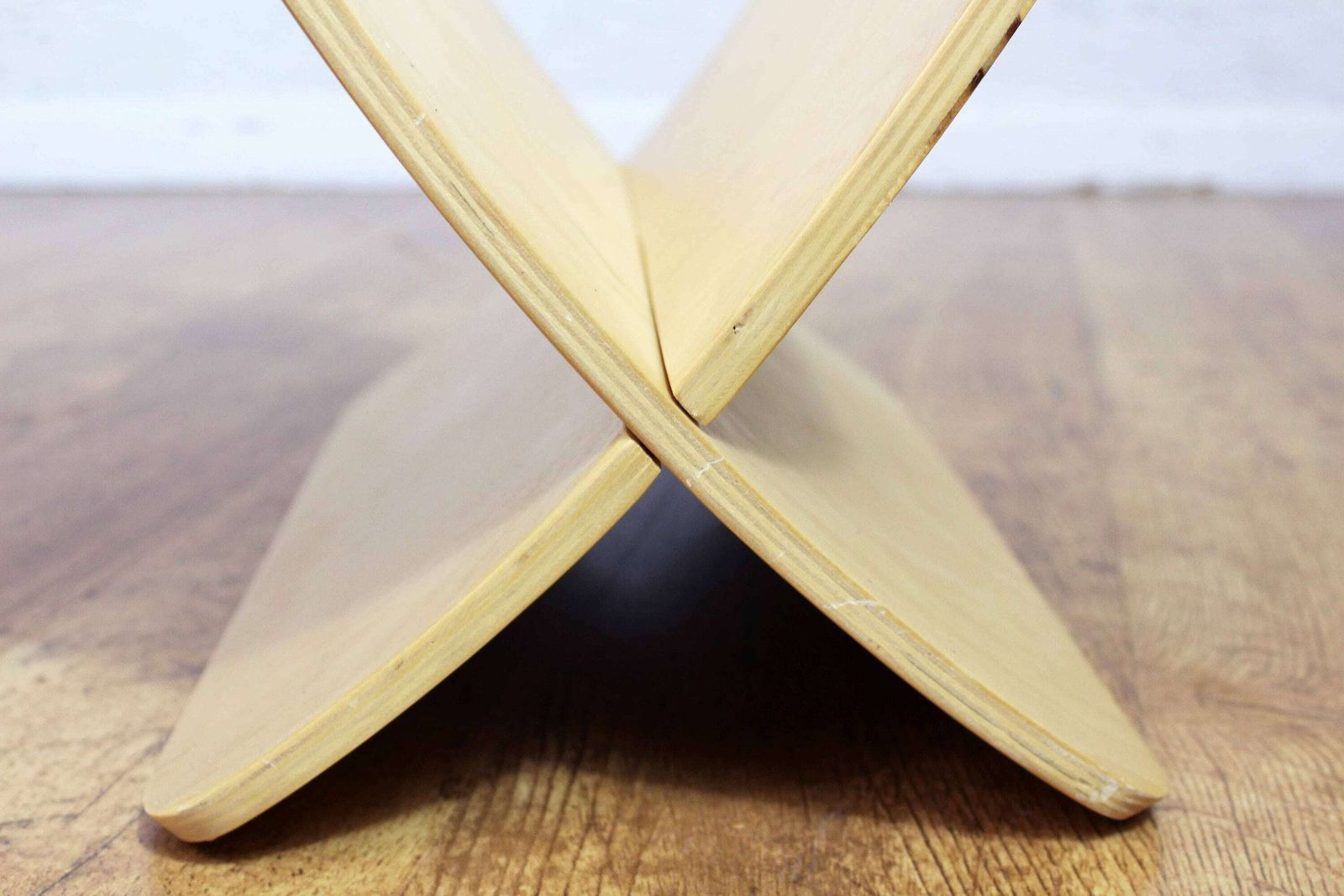 Vintage Plywood Magazine Rack, 1980s photo 103.0