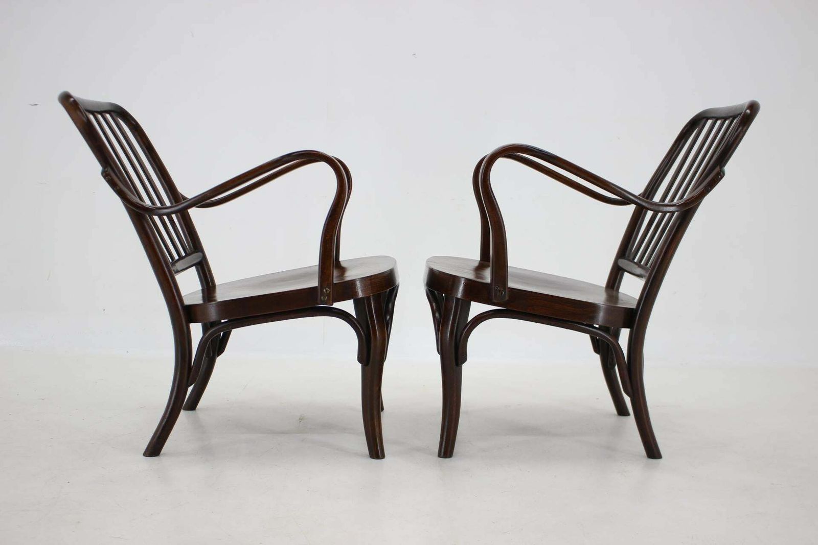 photo furniture 1950s Pair Of Josef Frank Bentwood Armchairs No. 752 By Thon