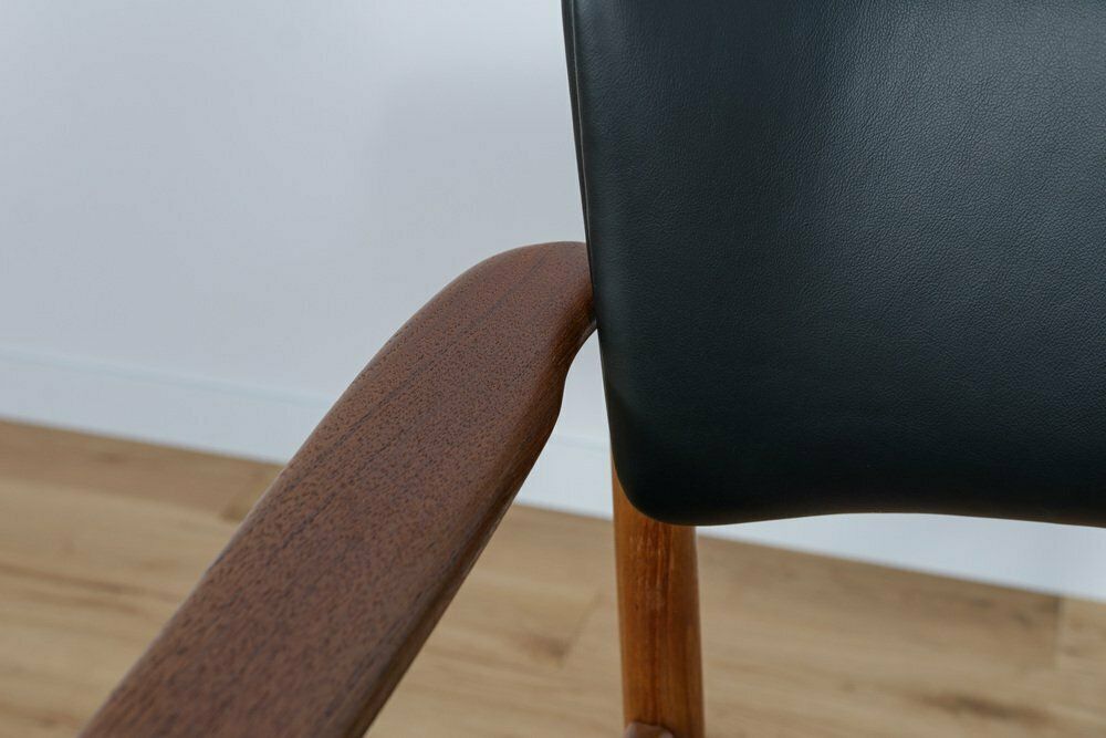 photo vinterior Mid Century Danish Teak & Leather Armchair, 1960s