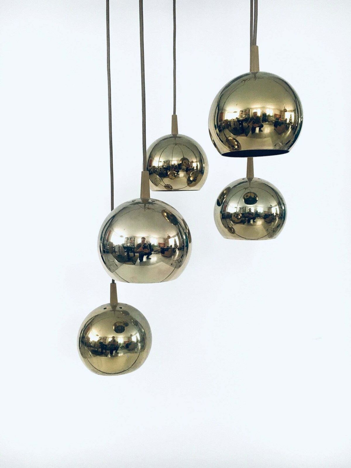 photo buy Mid Century Design Cascade Gouden Ballen Hanglamp, Jaren 1980, Italië
