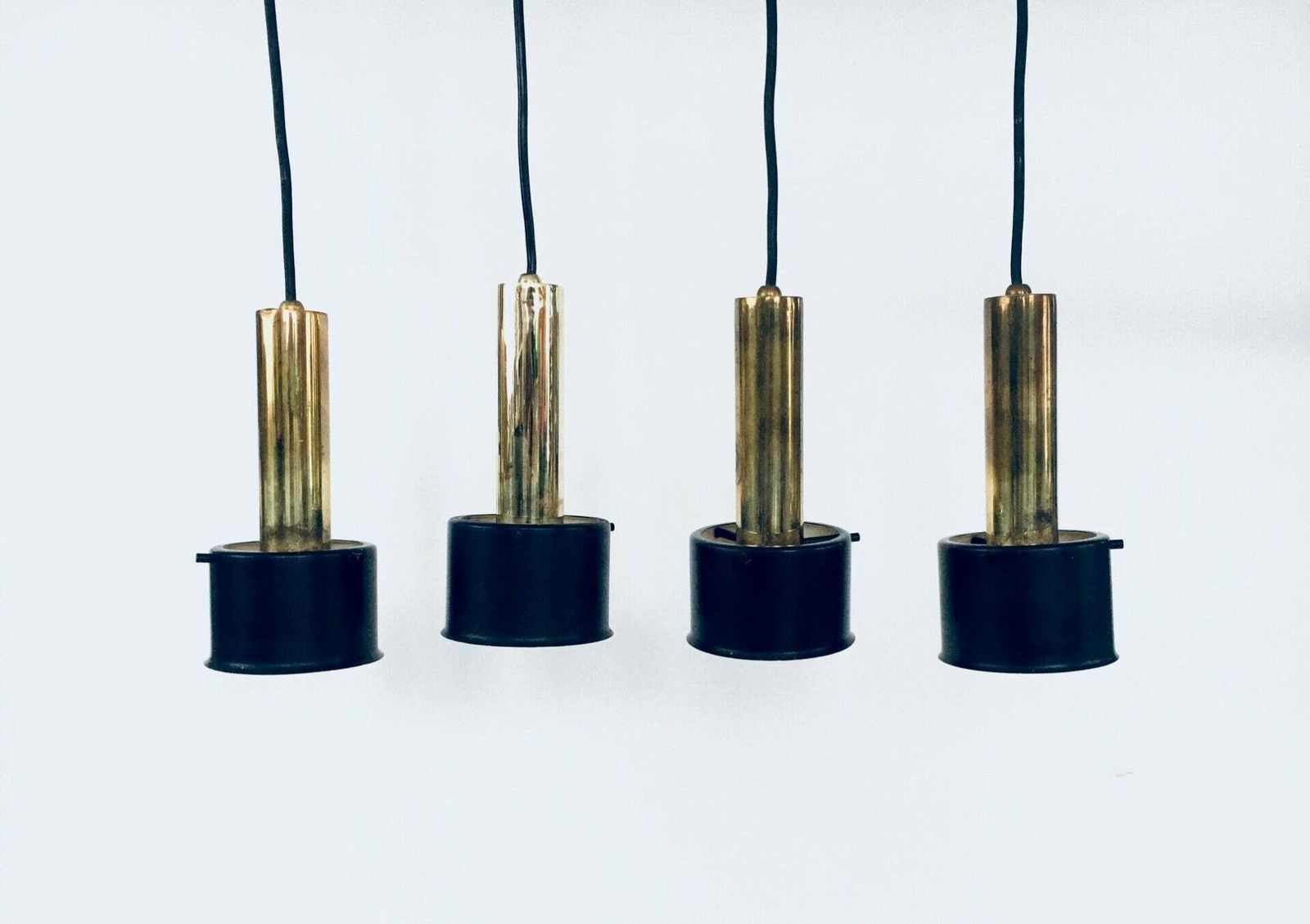 photo for sale Mid Century Modern Italiaans Design Hanglampset, Italië, Ca. Jaren 1960