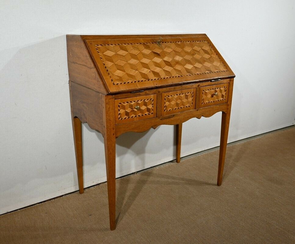 Sloping Oak Desk, Directoire Style 2nd Part Of The 19th Century photo for sale
