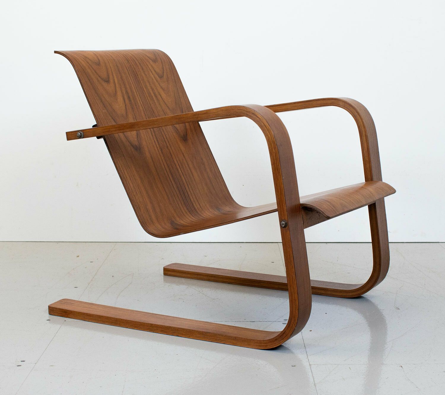 1930s Modernist Cantilever Plywood Armchair