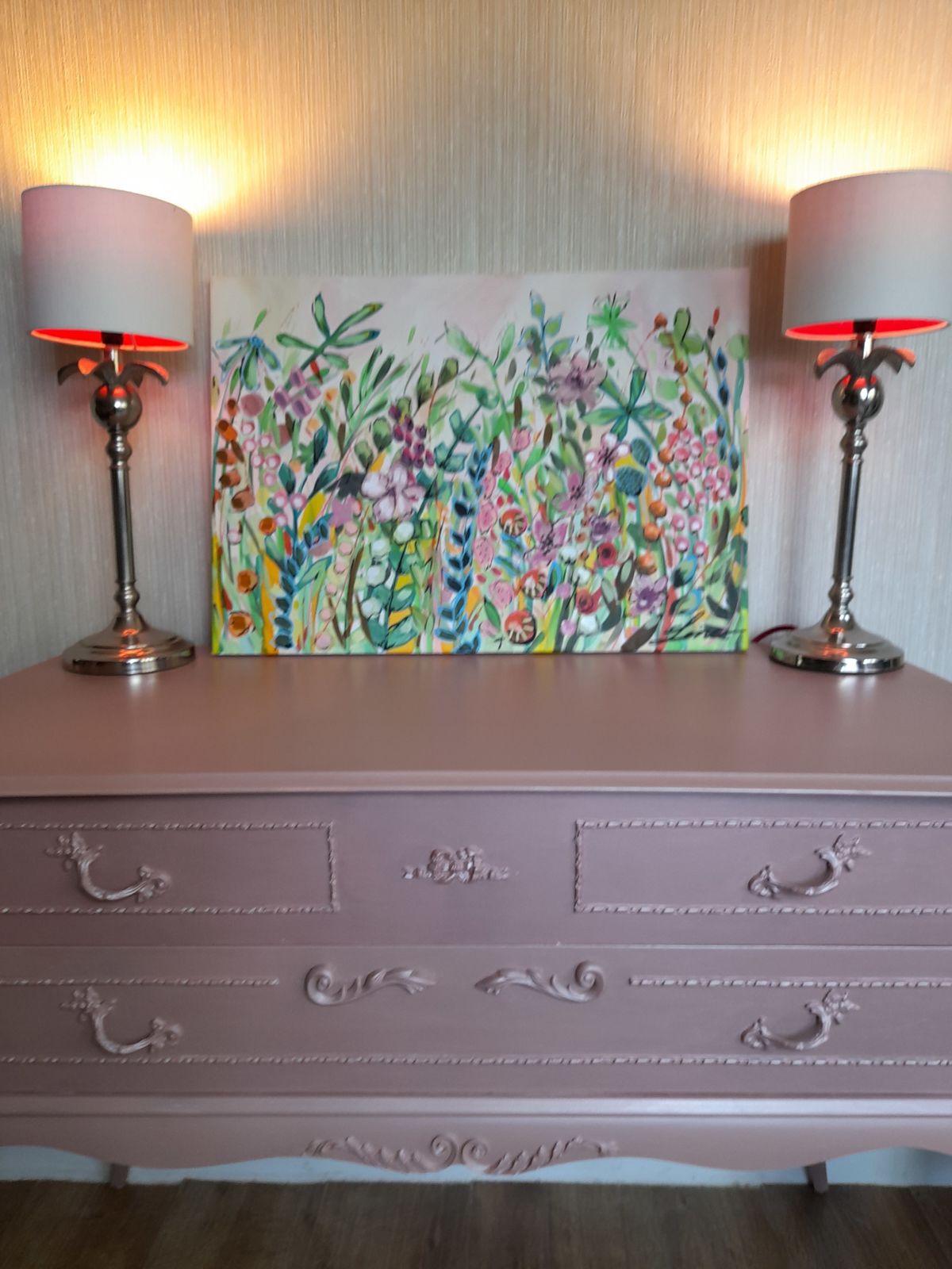 Beautiful Pink Metallic Olympus, Lamp, Side, Dressing, Tv Table photo vinterior