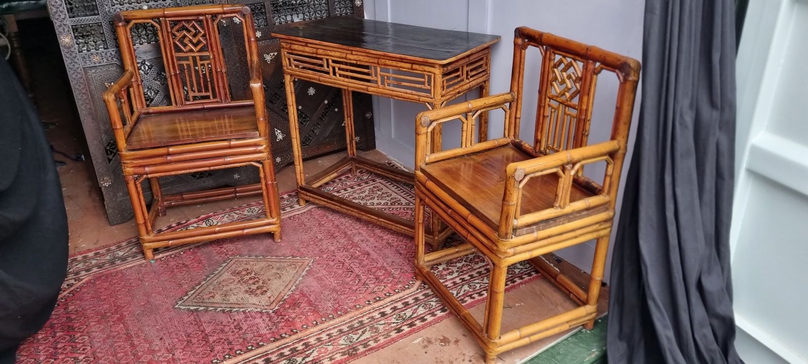 19th Century Chinese Bamboo Brighton Pavillion Chairs And Side Table photo vinterior