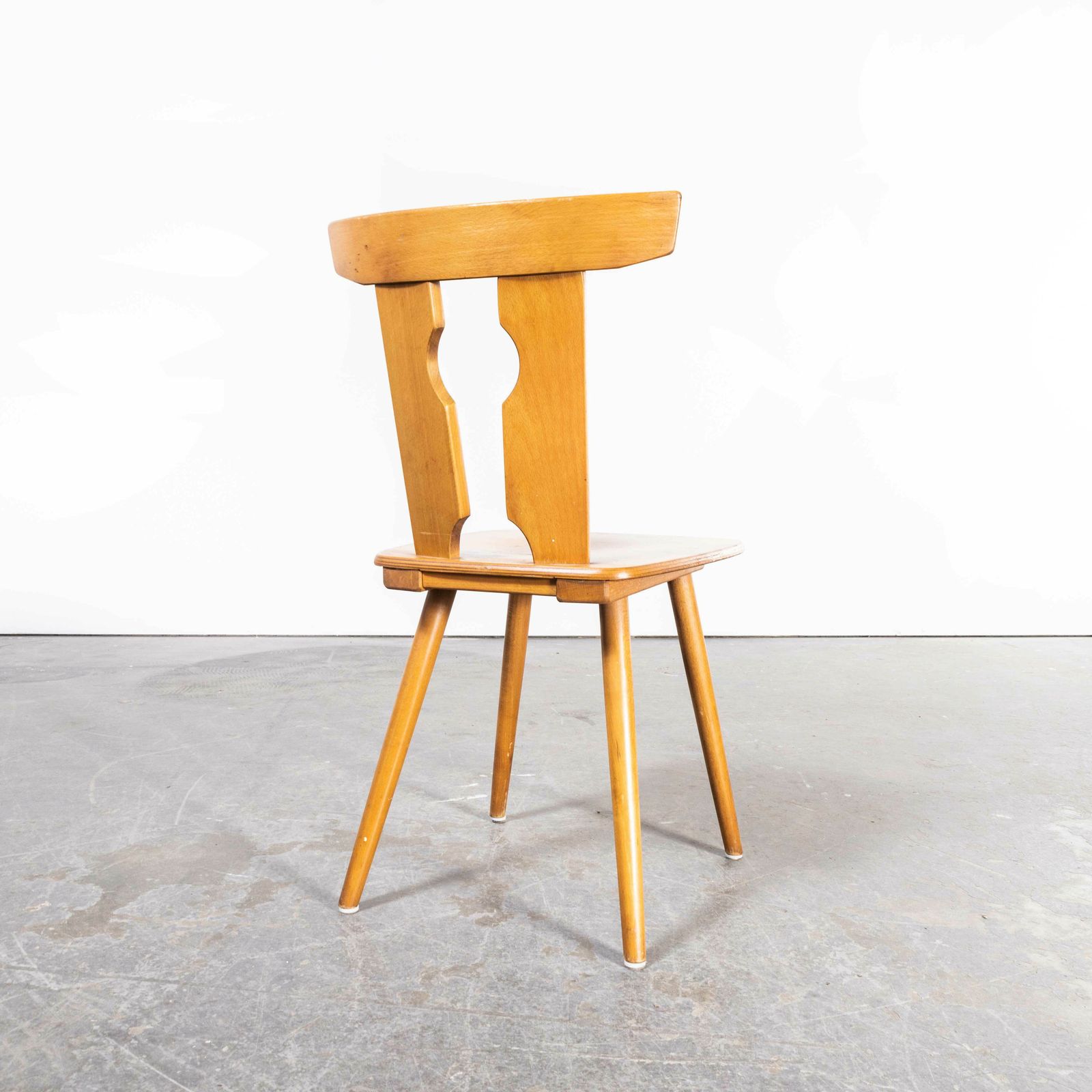 photo furniture 1950’s Alsace Regional Blonde Dining Chair – Set Of Six