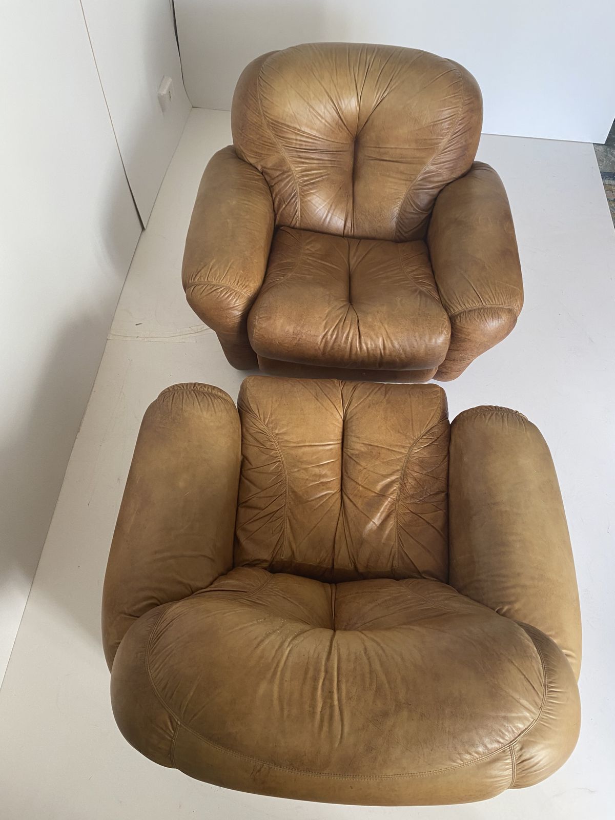 1970s Sapporo Style Cognac Leather Armchairs, Set Of Two photo furniture