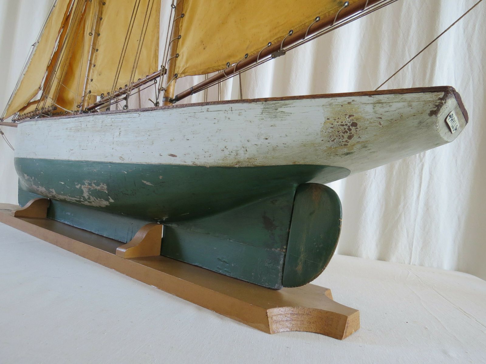 Model Pond Yacht / Pilot Cutter Sailing Yacht, Late 19th Century. photo vinterior