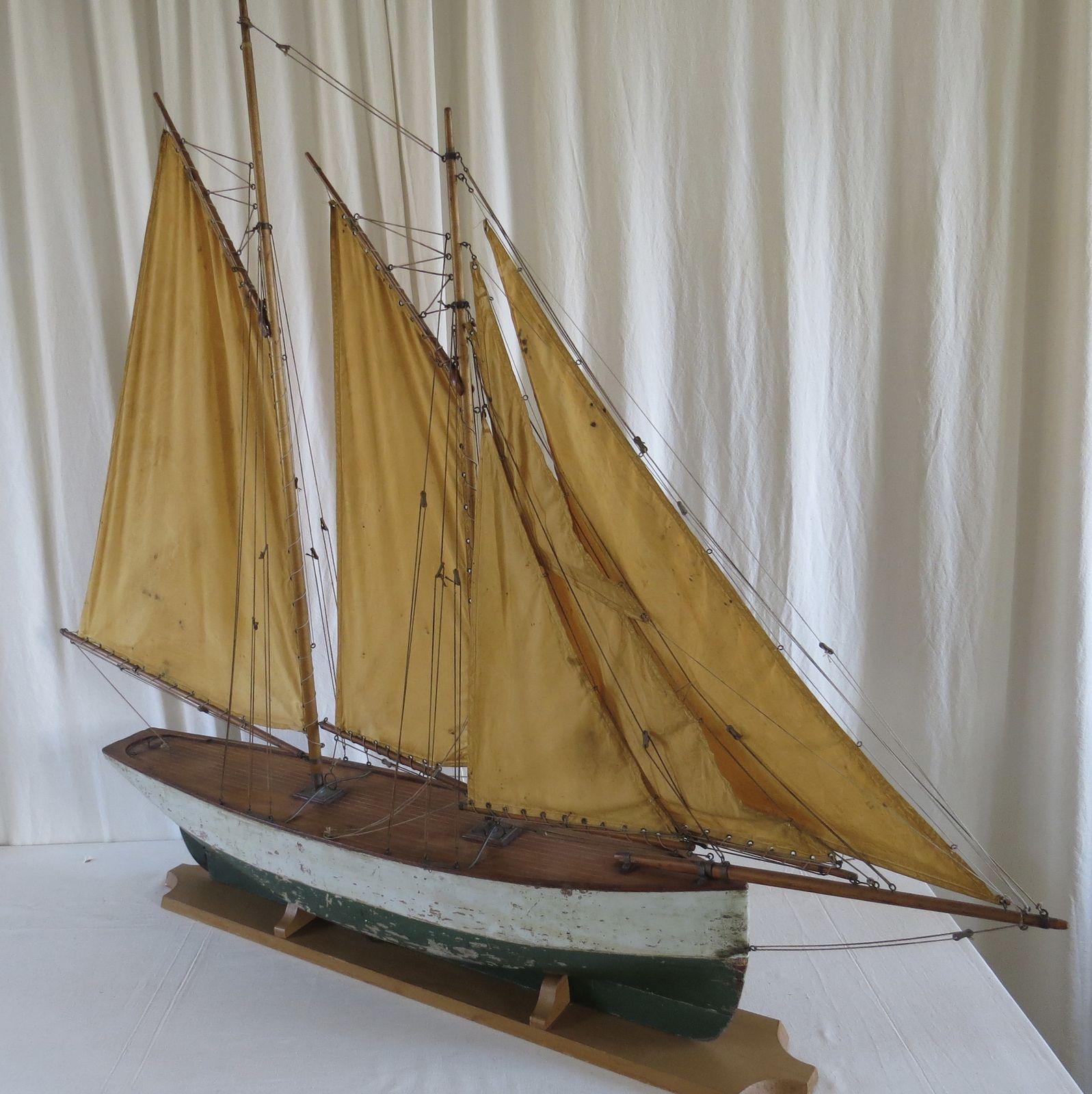 Model Pond Yacht / Pilot Cutter Sailing Yacht, Late 19th Century.