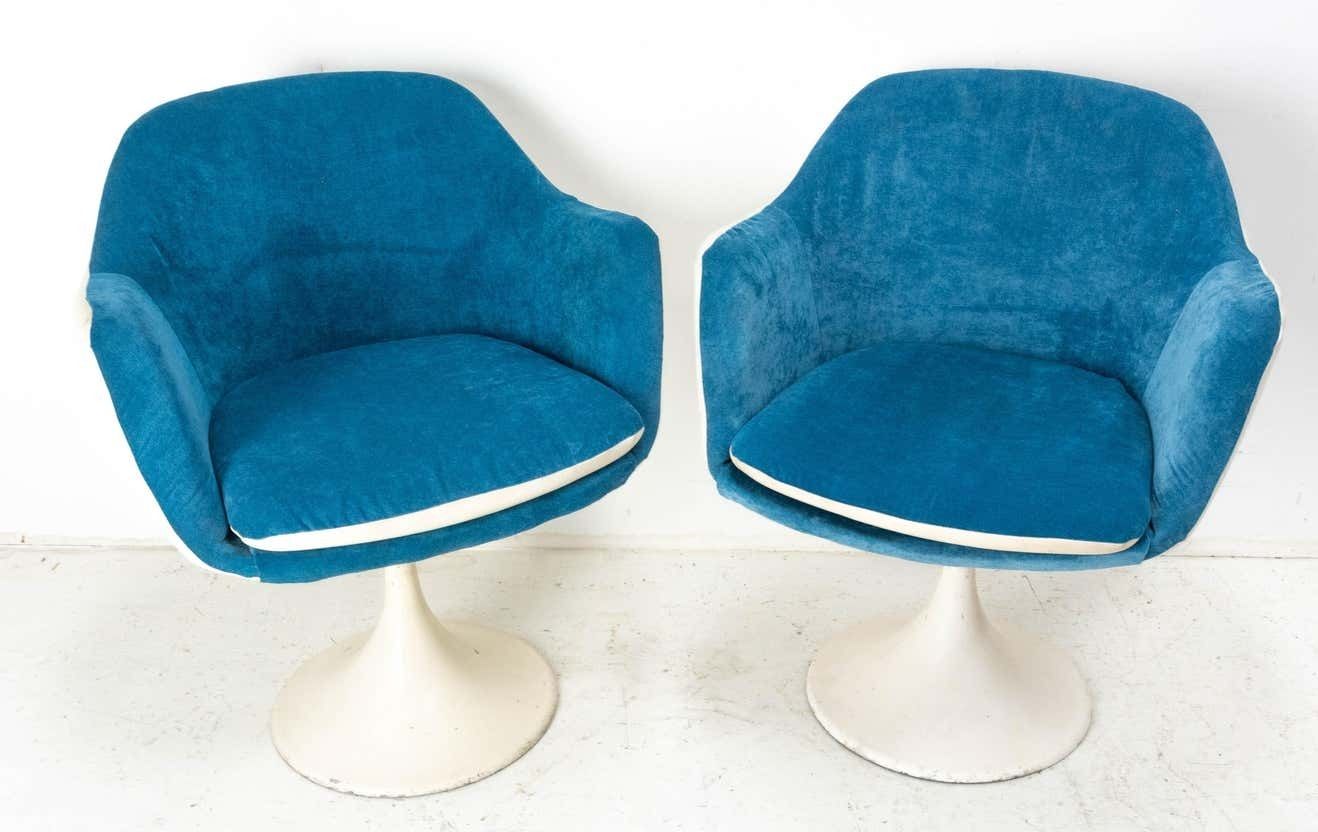 899.0 Two Mid Century French Armchairs Metal Tulip Foot With Stool To Recover photo