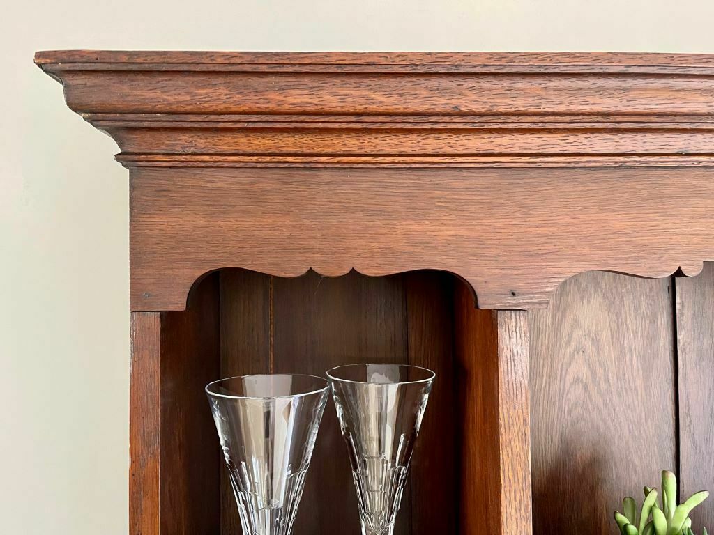 photo vinterior Beautiful Victorian Dresser In Oak By Flashman & Co.