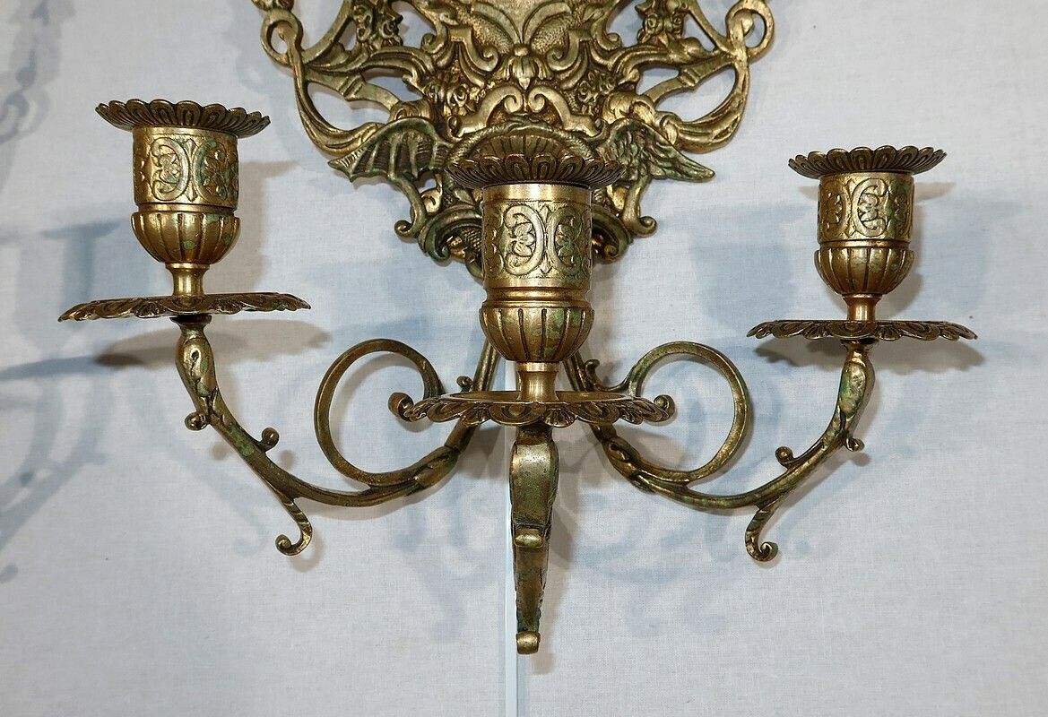 photo vintage Important Pair Of Wall Lights With 3 Branches In Gilded Bronze, Napoleon III   Mid 19th Century