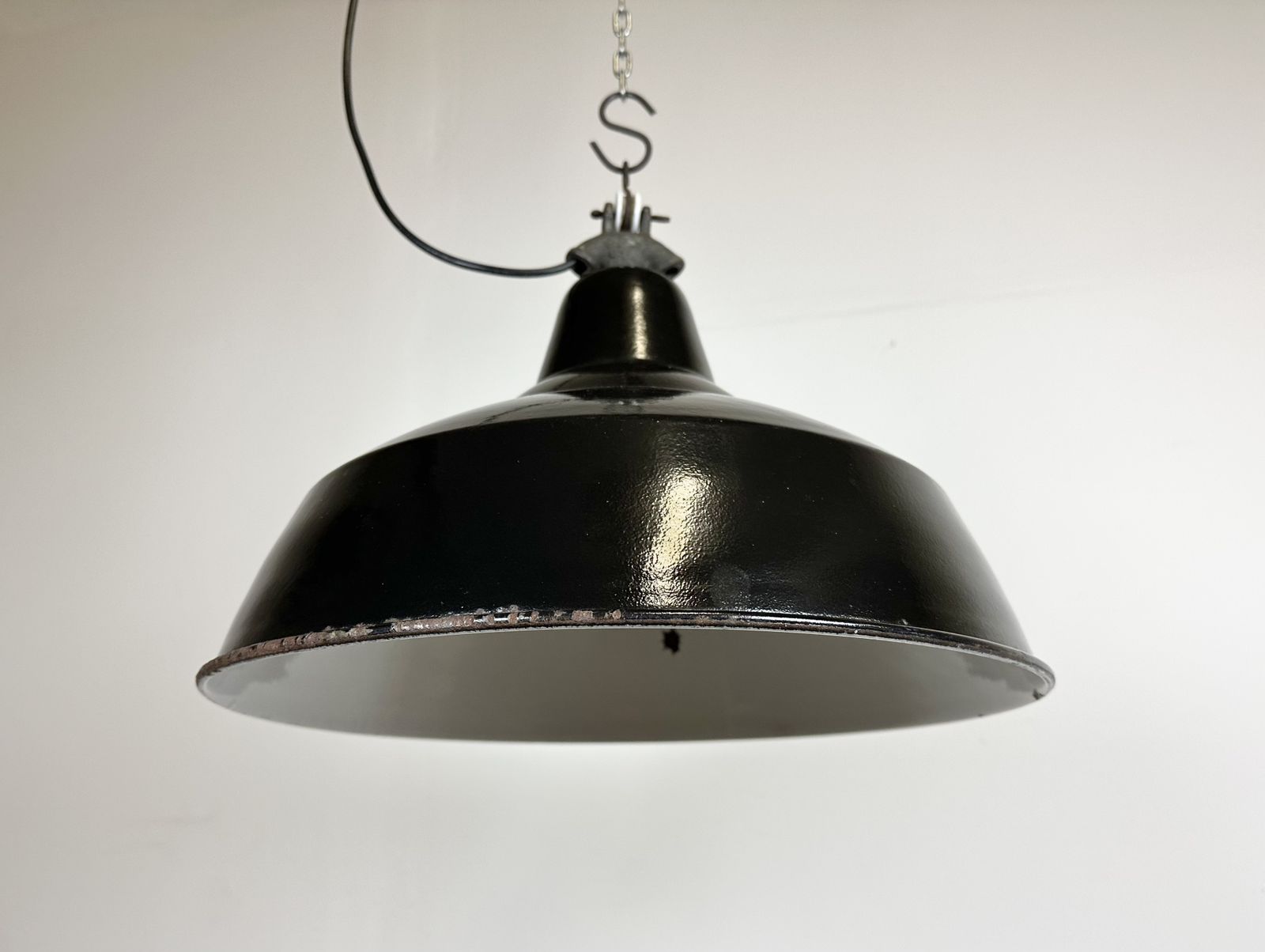 189.0 Industrial Black Enamel Factory Lamp With Cast Iron Top, 1950s photo