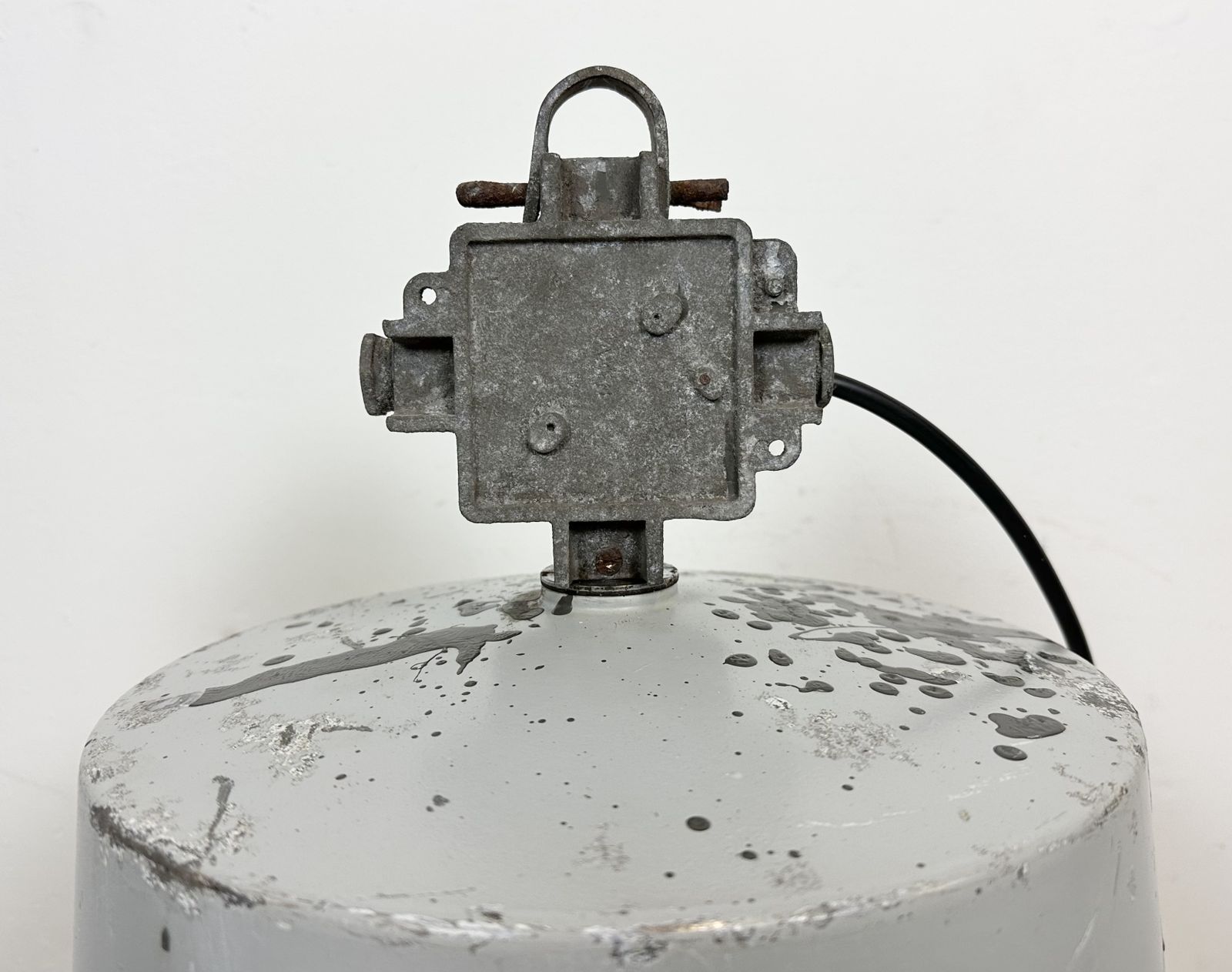 199.0 Industrial Polish Cast Aluminium Factory Pendant Lamp From Mesko, 1970s photo