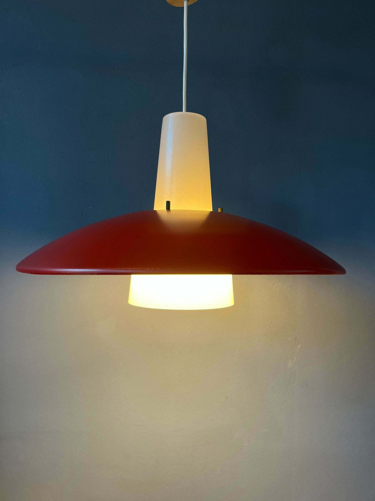 Deense Stijl Hanglamp Van Louis Kalff Voor Philips photo for sale