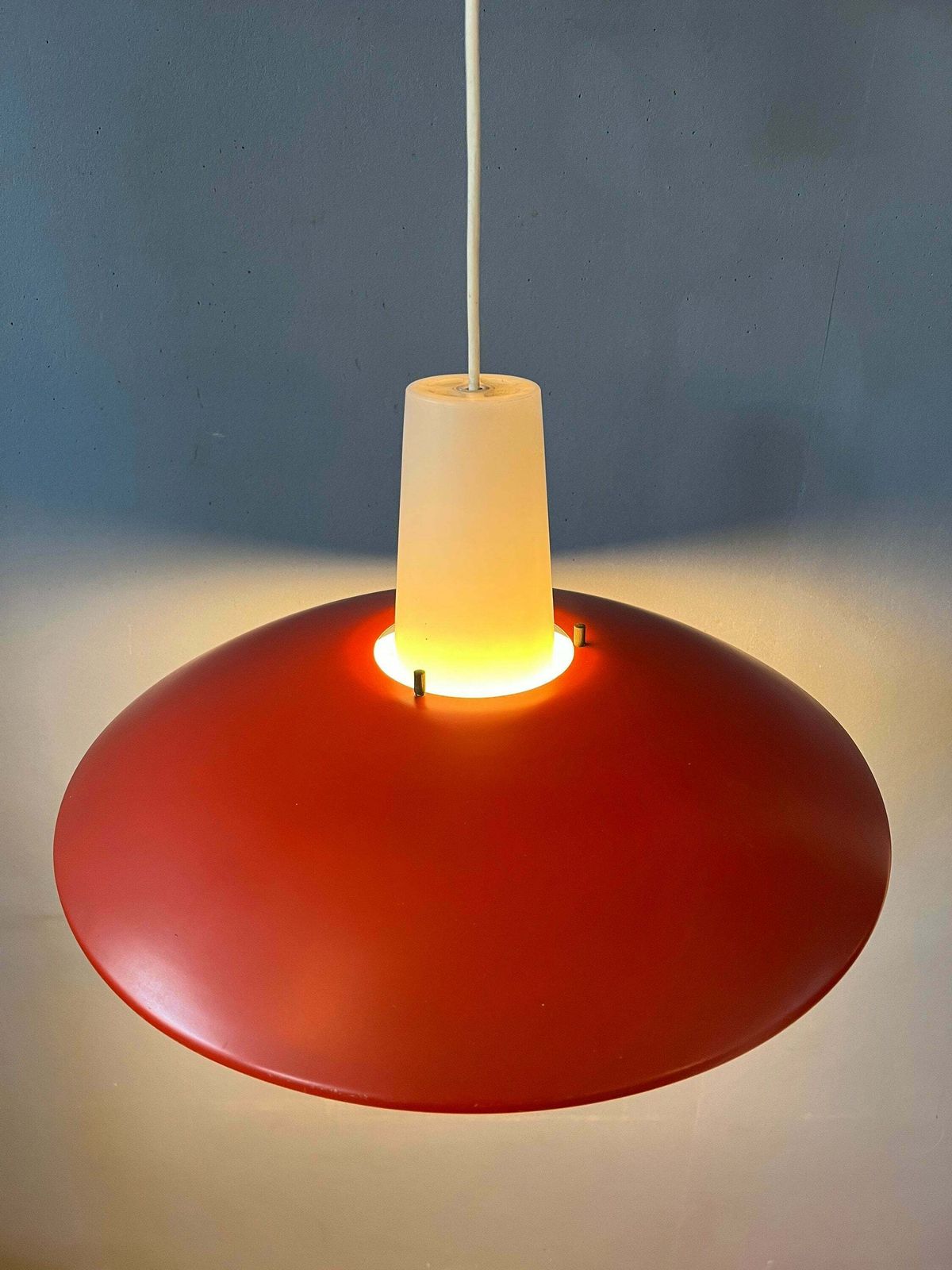Deense Stijl Hanglamp Van Louis Kalff Voor Philips photo Verlichting