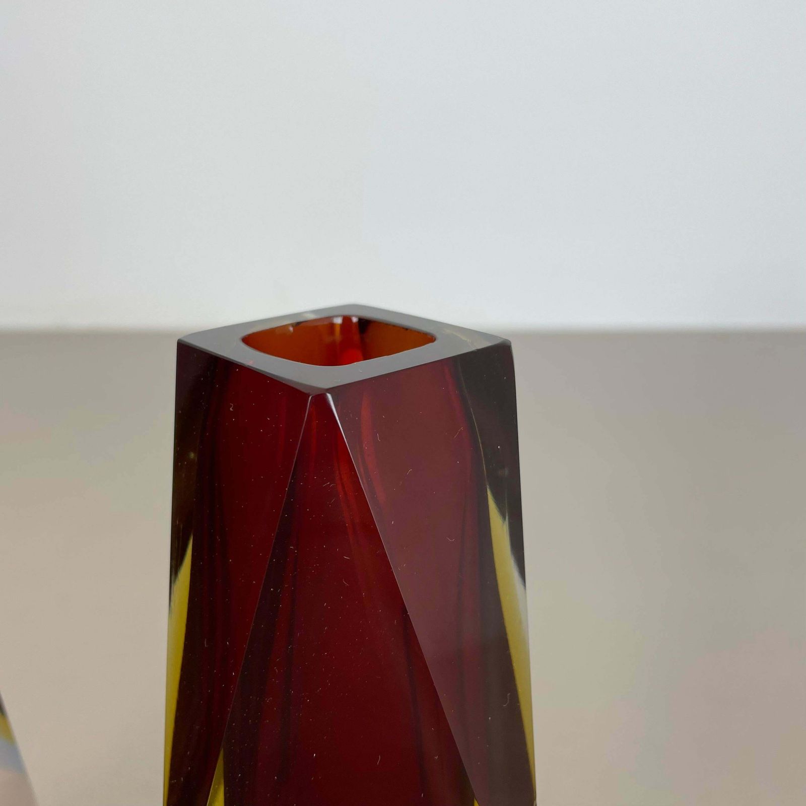 photo vinterior Set Of 2 Faceted Murano Glass Sommerso Vase Designed By Flavio Poli Italy, 1970s