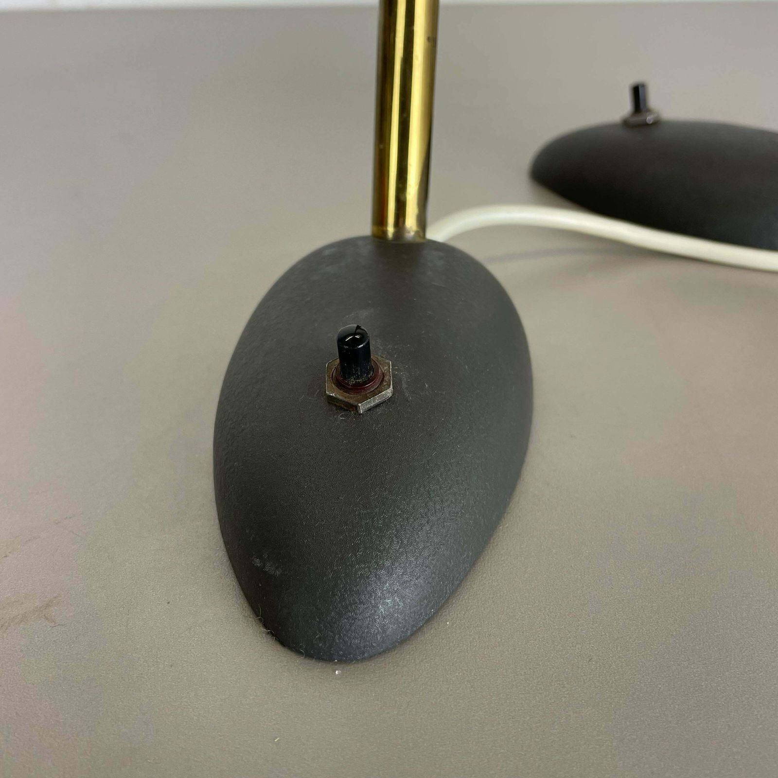 photo vinterior Set Of 2 Stilnovo Auböck Style Yellow + Black Sputnik Table Light, Italy, 1950s