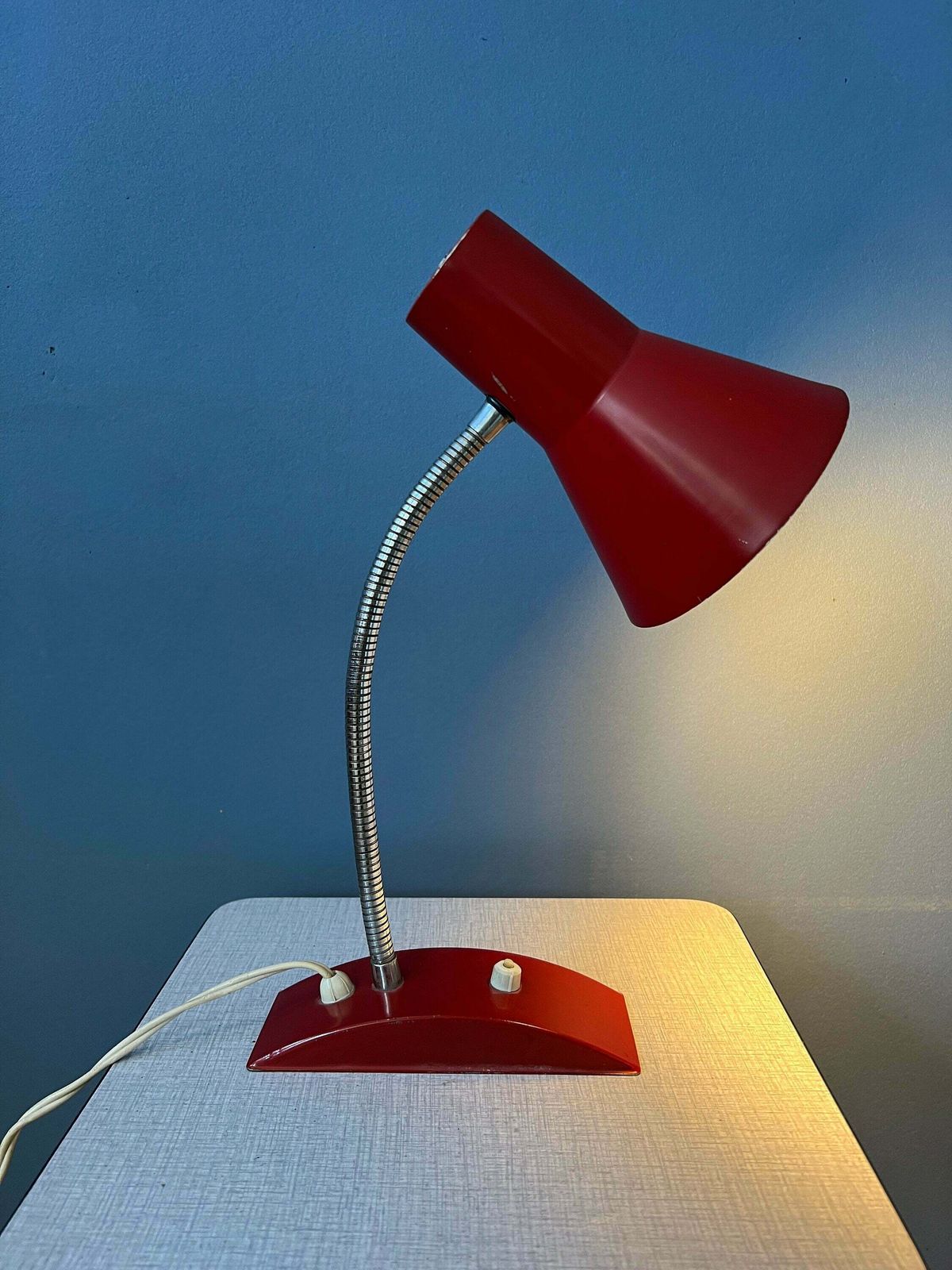 Flexible Vintage Red Space Age Table Lamp photo 106.4912