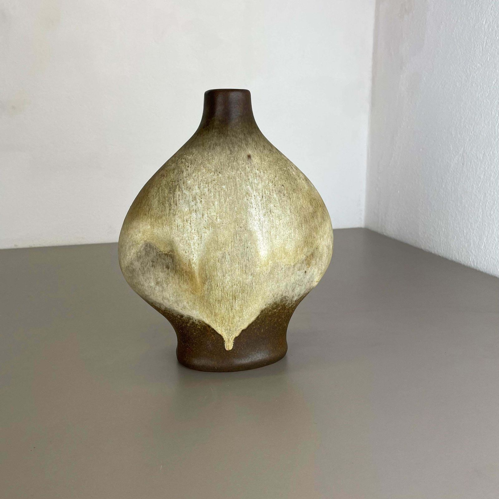Fat Lava Ceramic Pottery Vase Gerda Heukeroth Carstens Tönnieshof Germany, 1970s photo furniture