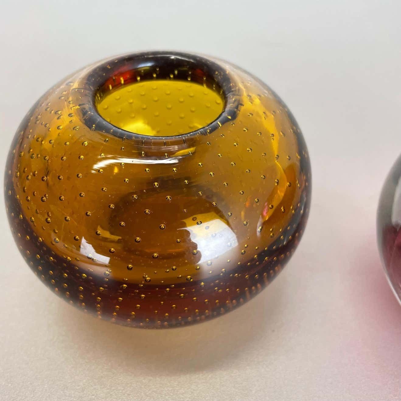 photo furniture Set Of 2 Murano Glass Bubble Structure Bowl Shells Ashtray Element, Italy, 1970s
