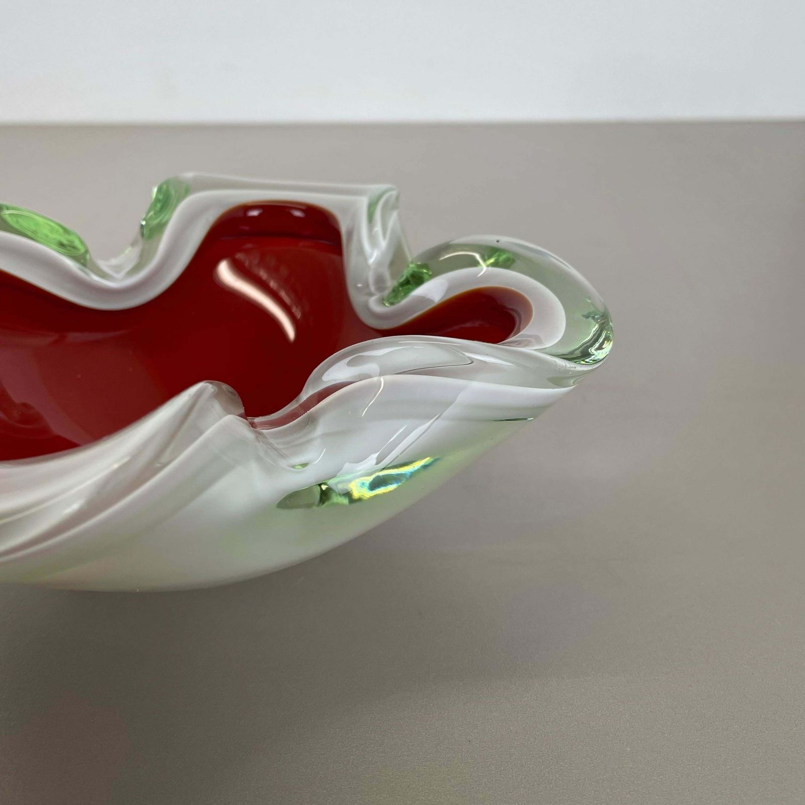 Large Murano Glass White Red Bowl Shell Ashtray Murano Italy 1970s photo buy