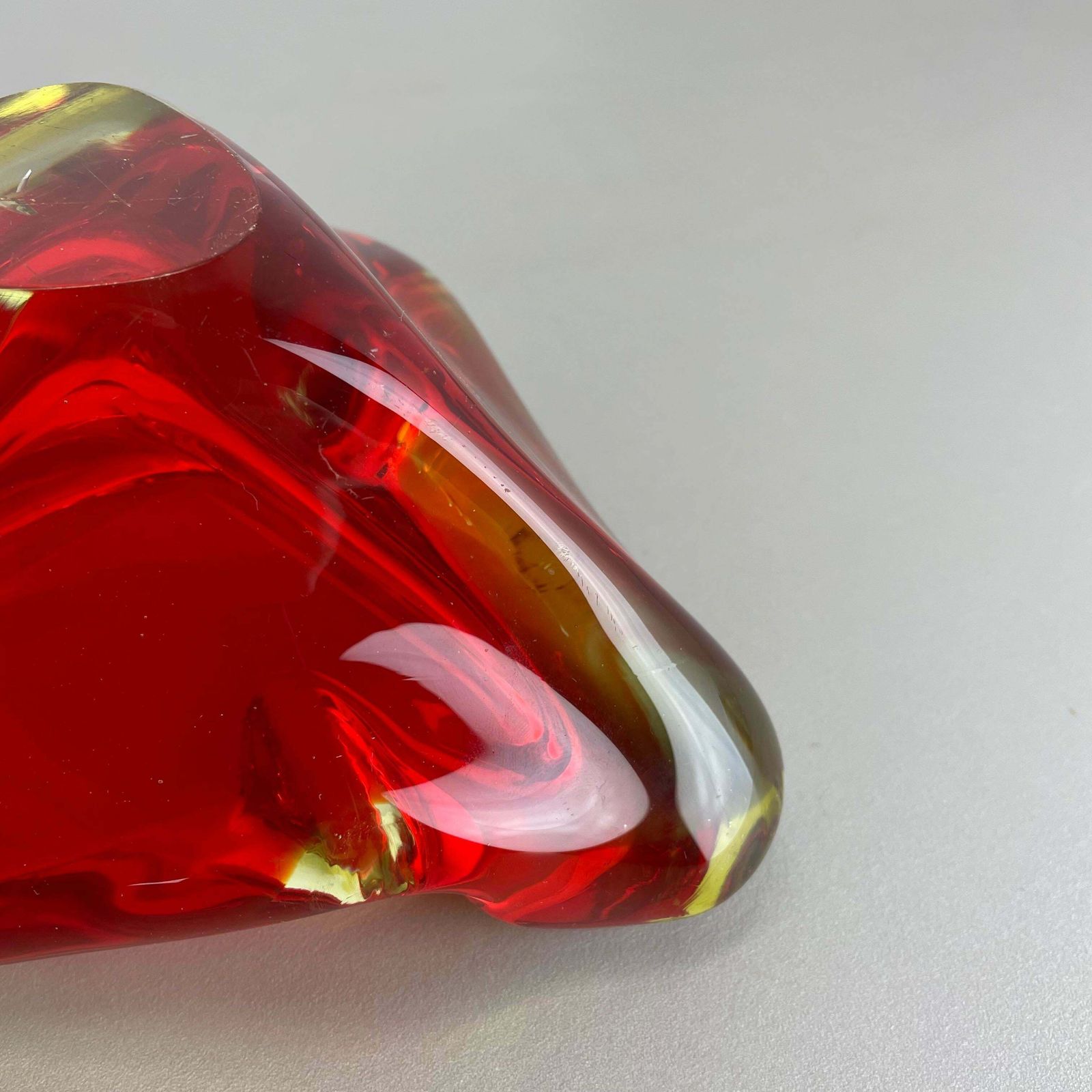 photo vintage Rare Xl 1,7kg Red Yelllow Bowl Element Shell Ashtray Murano Italy 1970