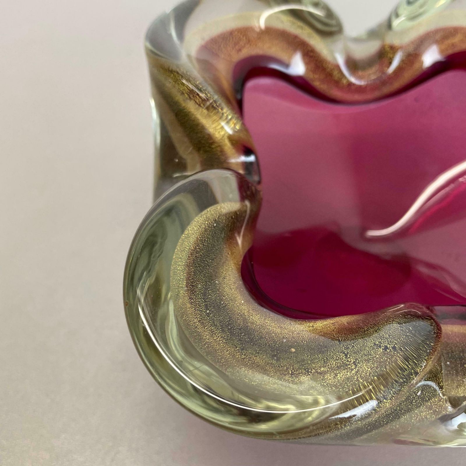 Large Murano Glass "Pink Gold" Bowl Element Shell Ashtray Murano, Italy, 1970s photo buy