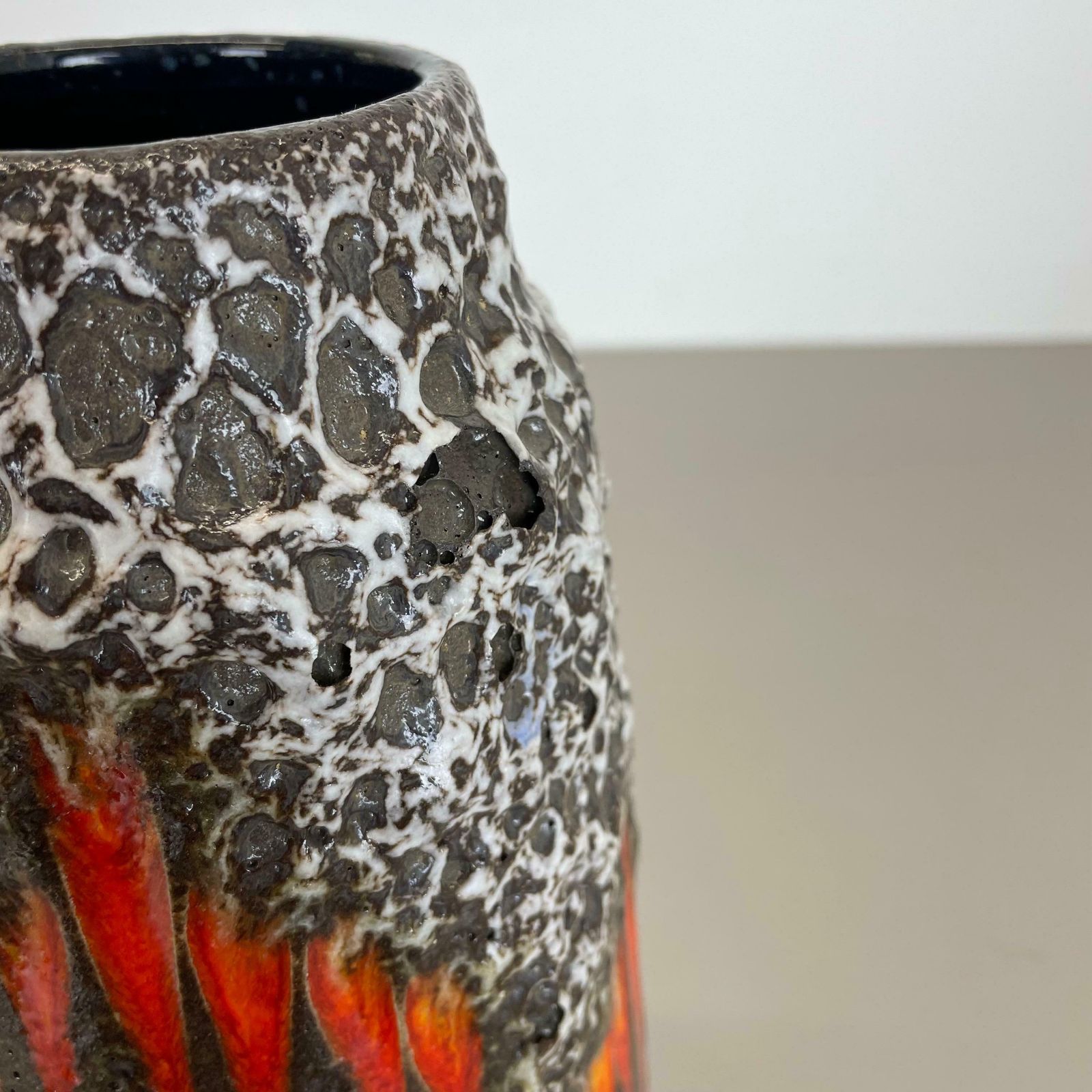 Extraordinary Lora Zig Zag Pottery Fat Lava Vase By Scheurich, Germany, 1970s photo vinterior