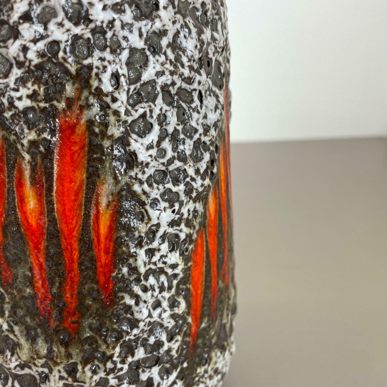 409.0 Extraordinary Lora Zig Zag Pottery Fat Lava Vase By Scheurich, Germany, 1970s photo