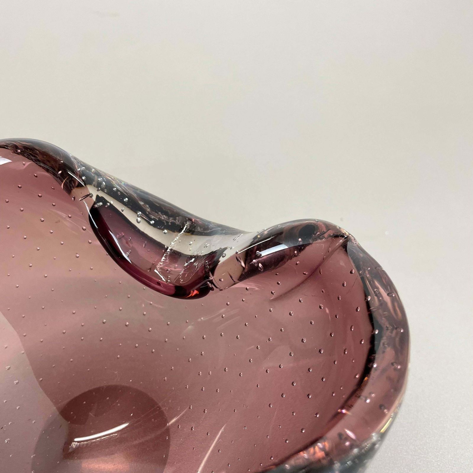 photo for sale Large Pink Murano Bubble Glass Bowl Element Shell Ashtray Murano Italy 1970s