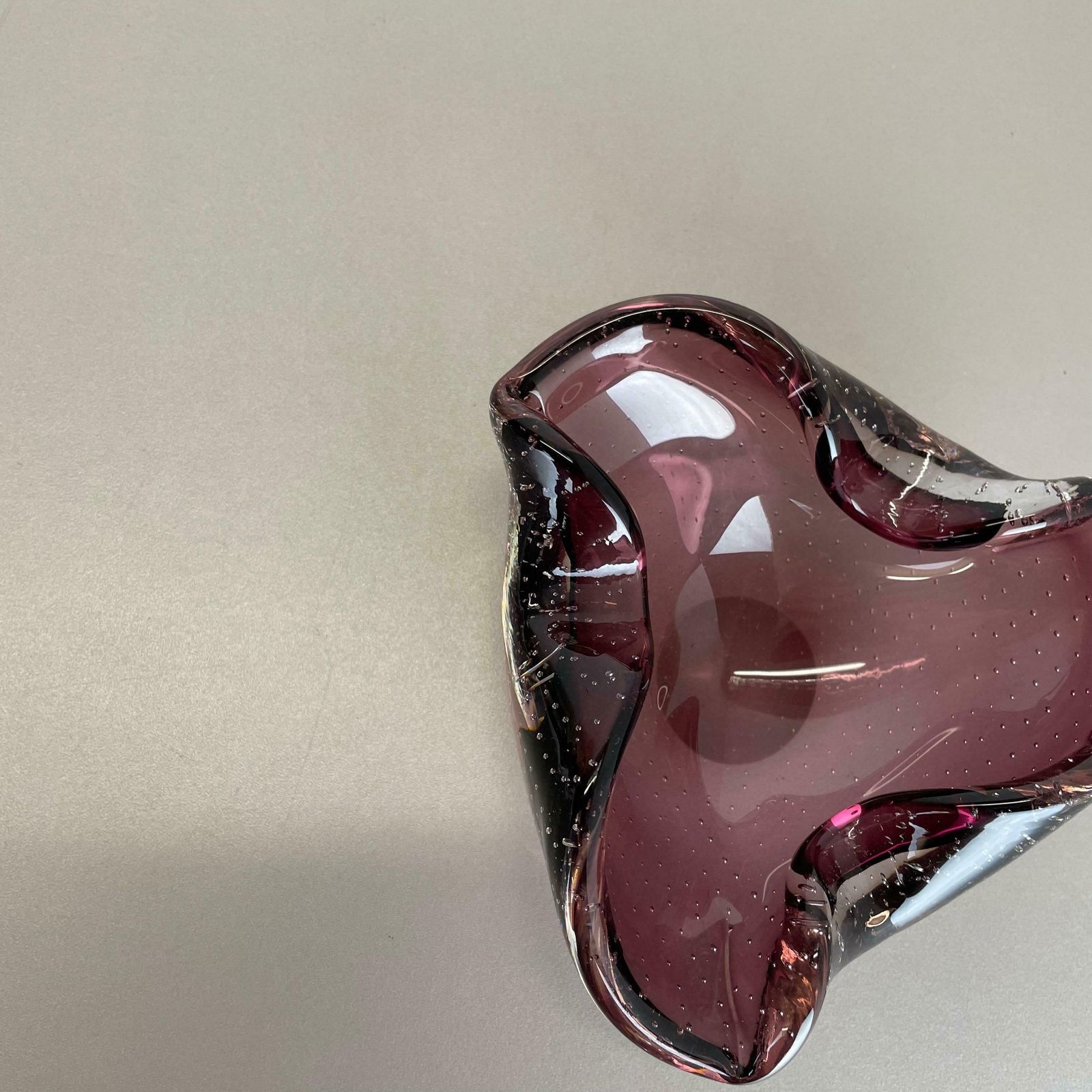 photo vinterior Large Pink Murano Bubble Glass Bowl Element Shell Ashtray Murano Italy 1970s