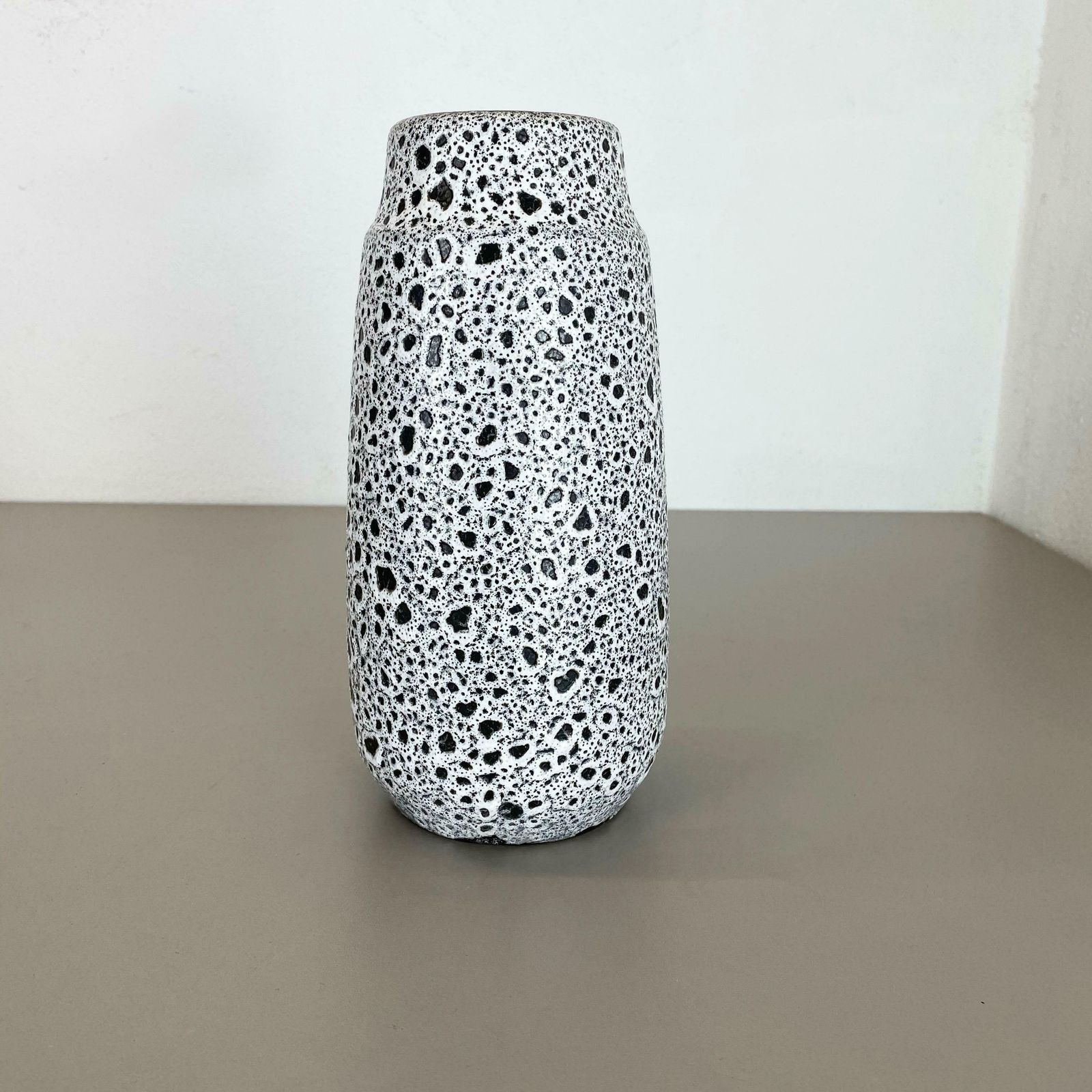 Pottery Super White Colour Fat Lava Multi Colour Vase Scheurich Germany Wgp 1970 photo furniture