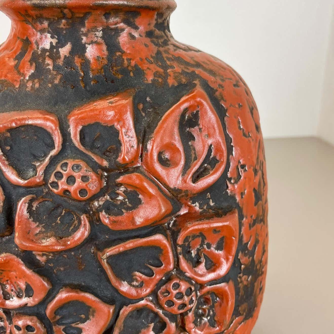 photo vintage Fat Lava Ceramic Pottery Vase Heinz Siery Carstens Tönnieshof, Germany, 1970s