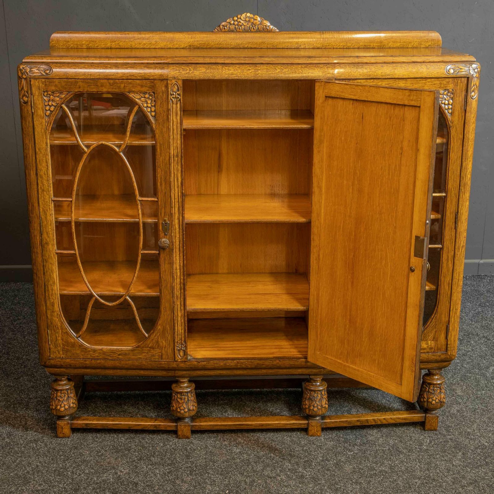 Early 20th Century Carved Oak Bookcase photo Furniture