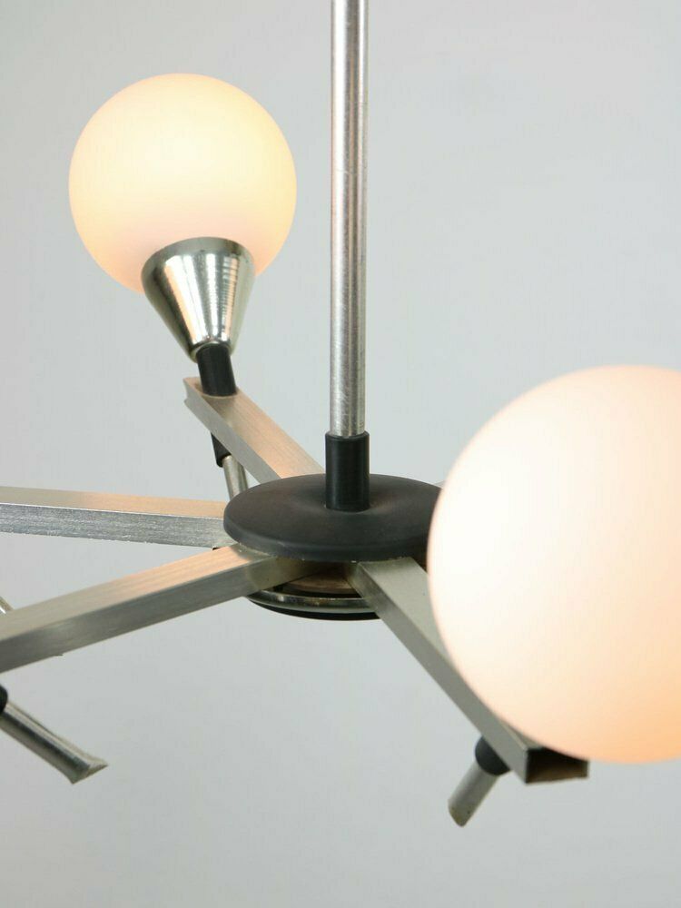Space Age Italian Chandelier In Aluminum And Opaline Glass photo 682.0