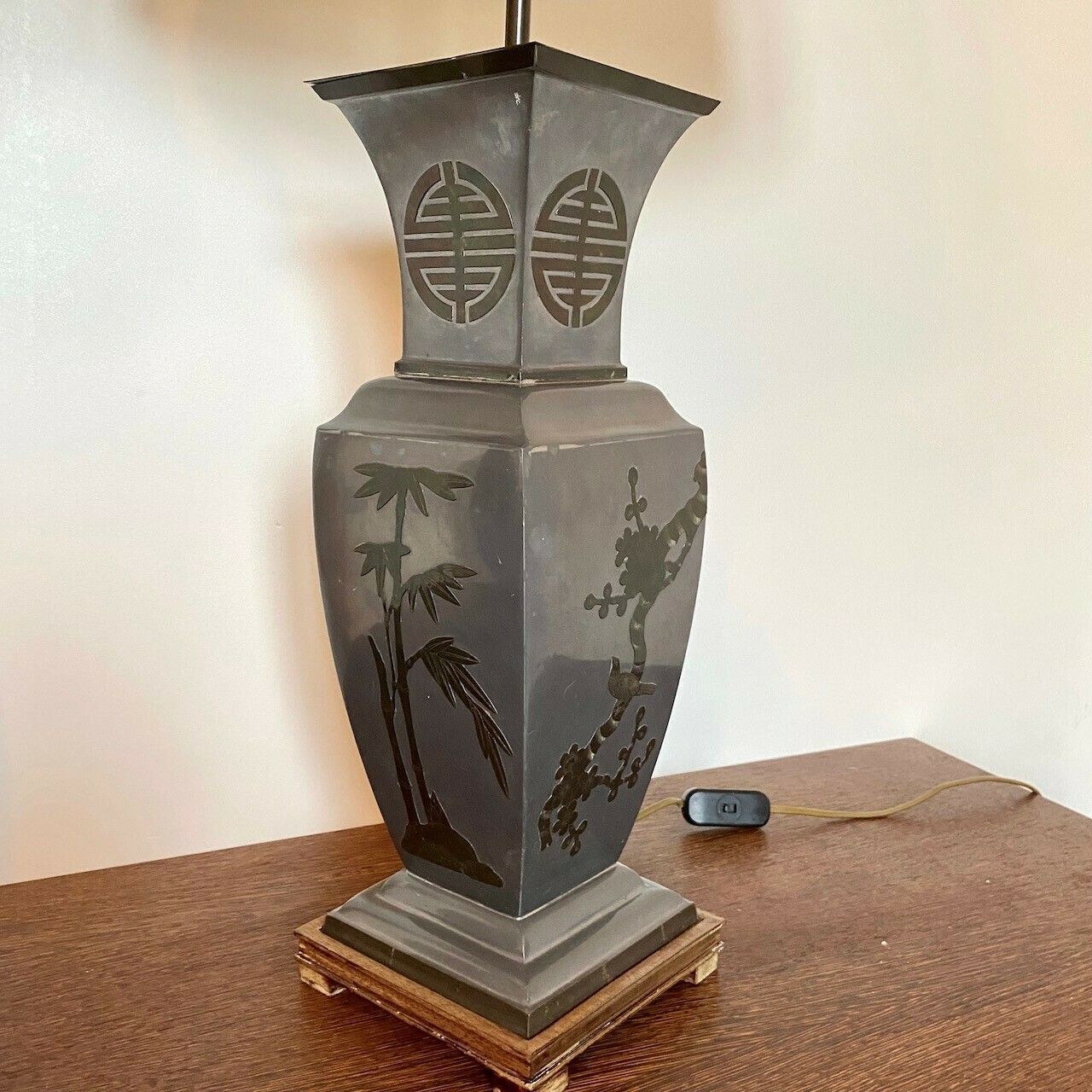 Verlichting Paar Aziatisch Getinte Tafellampen, Jaren 1970 photo