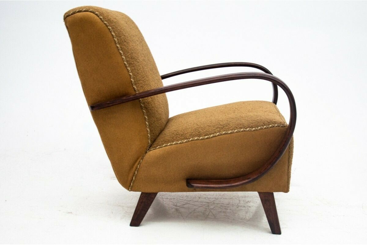 photo vinterior A Pair Of Art Deco Armchairs By J. Halabala From The 1930s Czech Republic