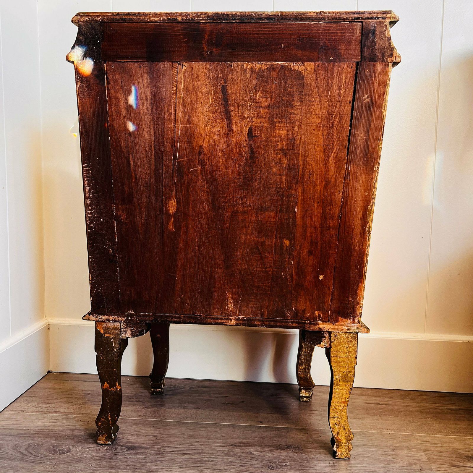 photo for sale Vintage Vitrinekast, Venetiaans Kabinet Met Sleutel, Houten Vitrinekast, Woningdecoratie, Italiaans Meubilair