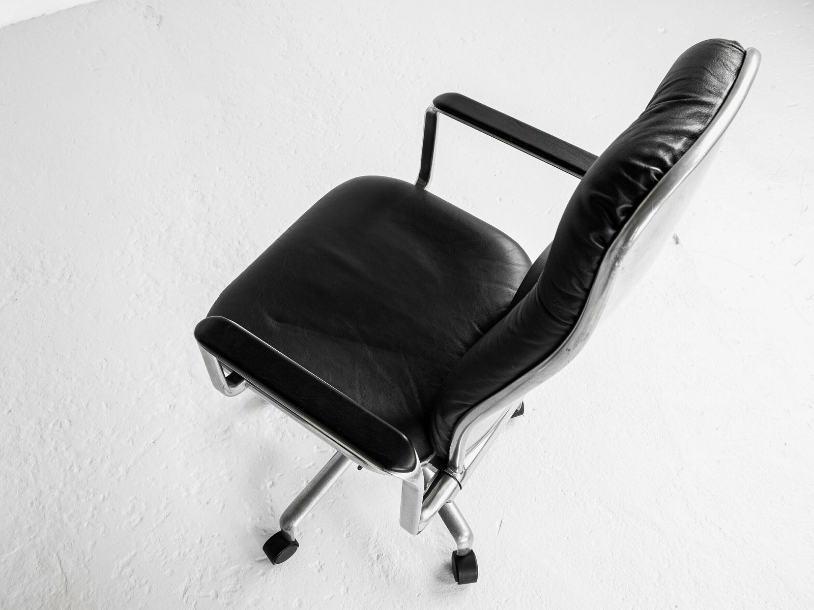 Midcentury English Desk Chair By Frederick Scott For Hille 1970s photo Furniture
