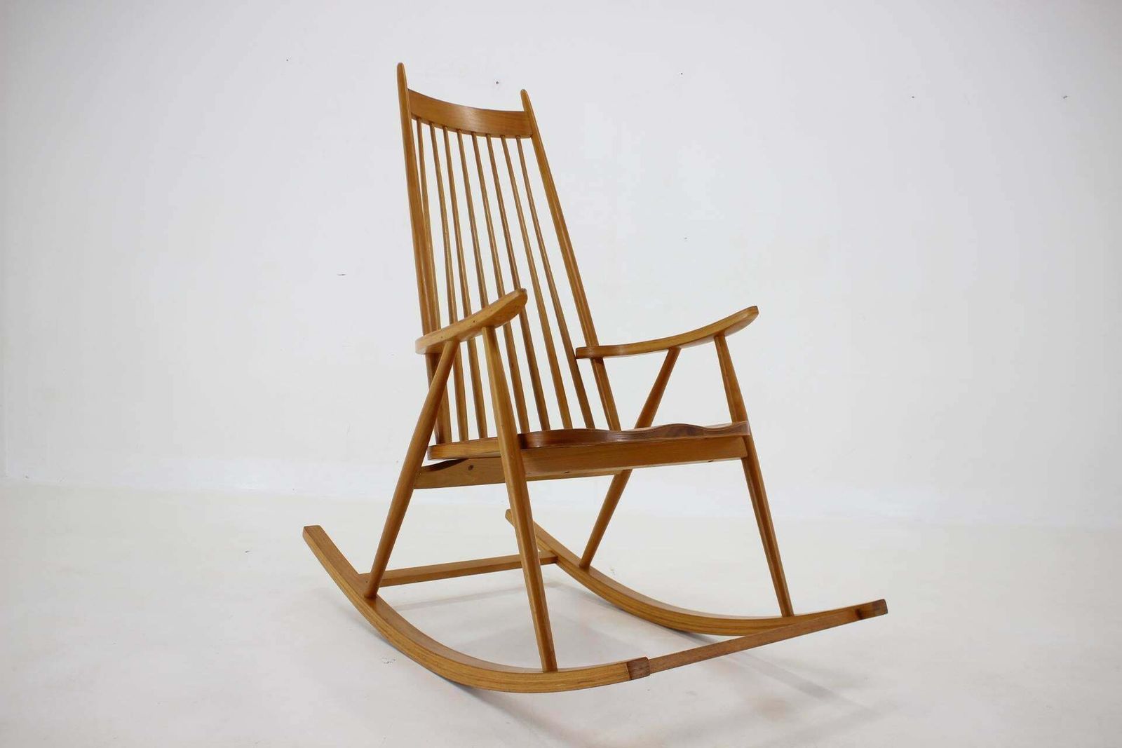 1960s Varjosen Puunjalostus Beech Rocking Chair For Uusikylä,Finland photo furniture