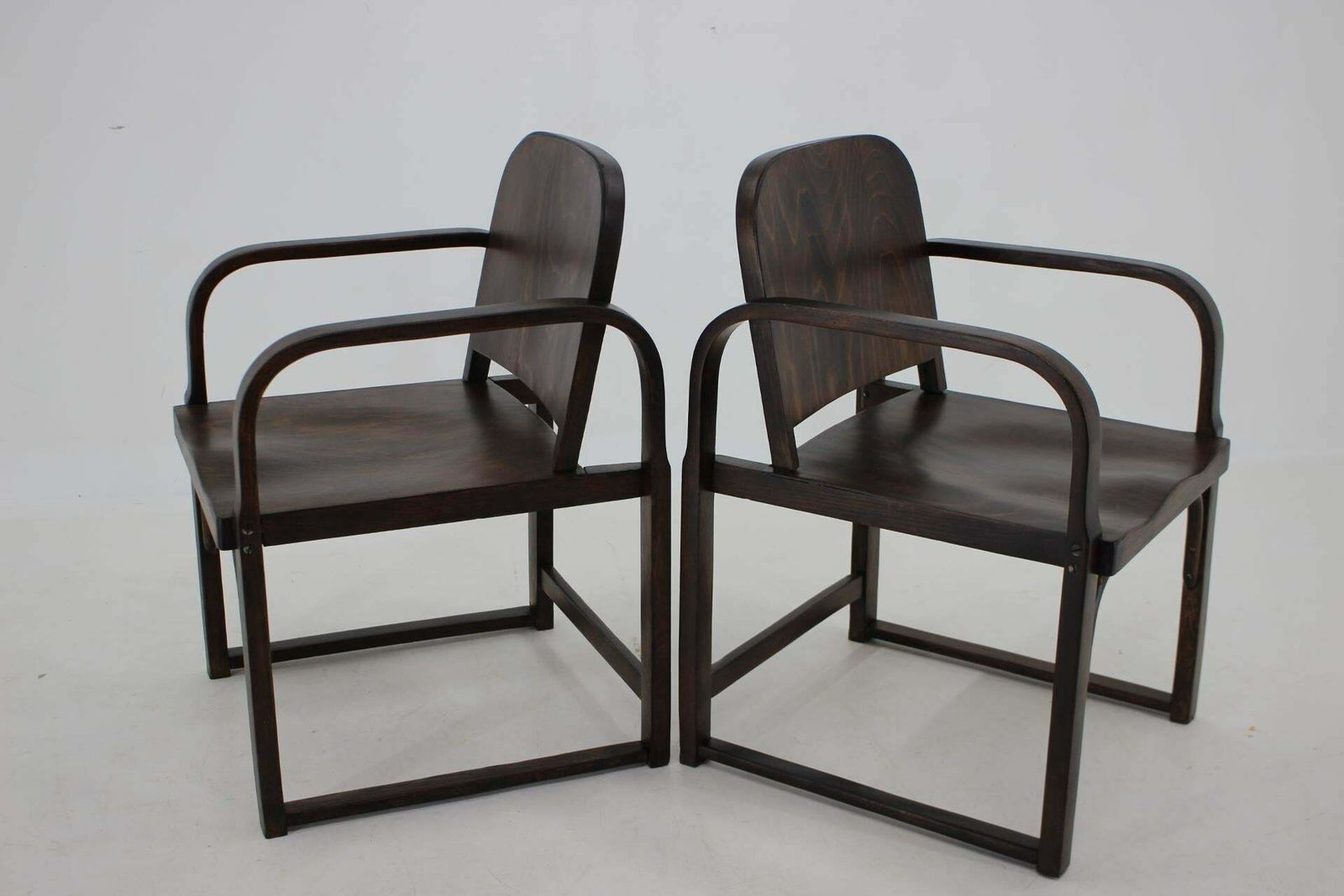 1930s Pair Of Thonet Bentwood Armchairs A745 By Tatra,Czechoslovakia photo vinterior