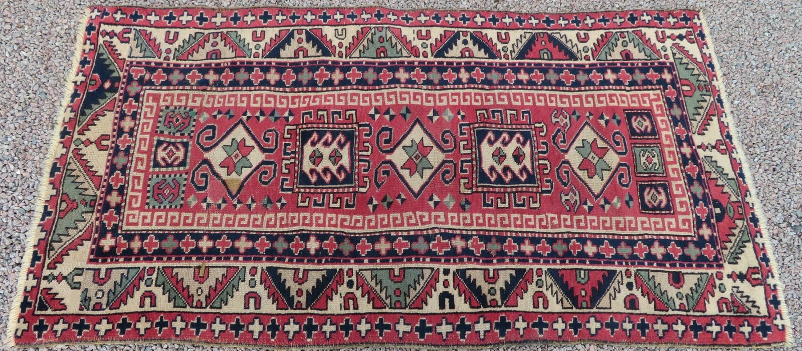 Charming Antique Turkish Bergama Rug. West Anatolia. Circa 1910. 180cm X 98cm. photo furniture