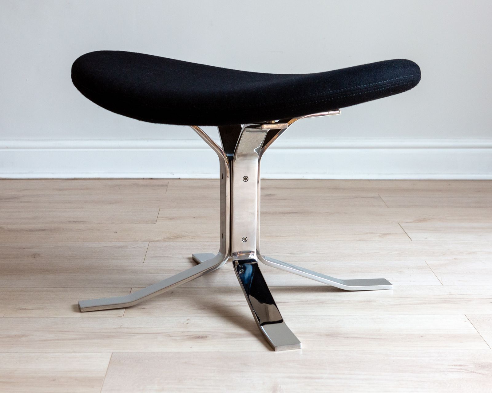 Mcm Corona Footstool Danish Ej5 Poul Volther Scandinavian Designer Ottoman Sculptural Futuristic Modernist Mid Century Steel